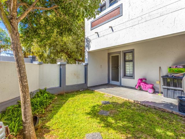 Townhouse for sale in Nooitgedacht, Gauteng