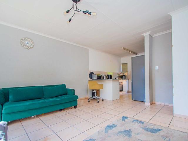 Townhouse for sale in Nooitgedacht, Gauteng