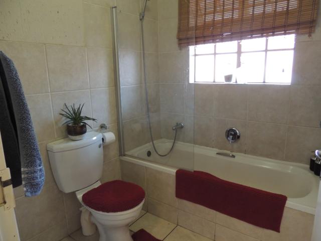 Townhouse for sale in Ekurhuleni, Gauteng