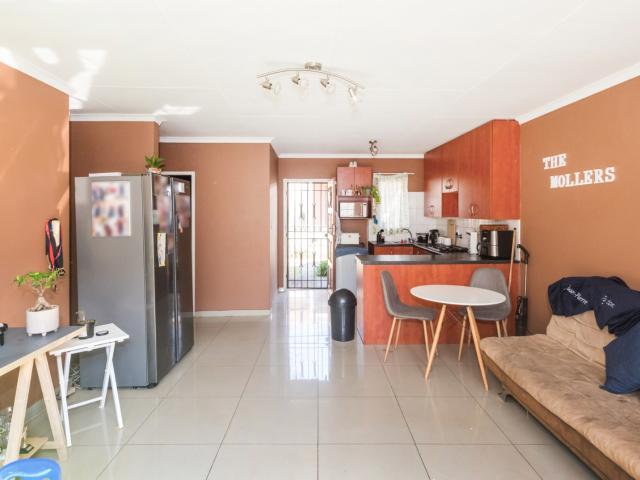 Townhouse for sale in Ekurhuleni, Gauteng