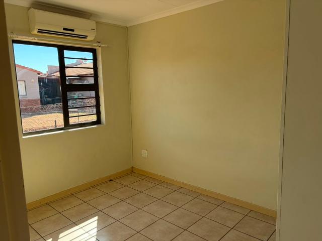 Townhouse for sale in Kgalagadi, Northern Cape