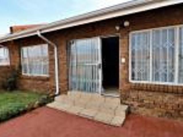 Townhouse for sale in Ekurhuleni, Gauteng