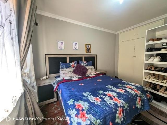 Townhouse for sale in Vosloorus, Gauteng
