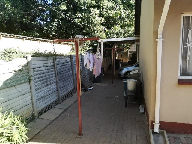 Townhouse for sale in Vosloorus, Gauteng