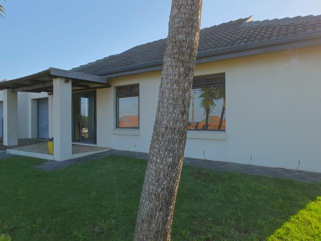 Townhouse for sale in Kaysers Beach, Eastern Cape