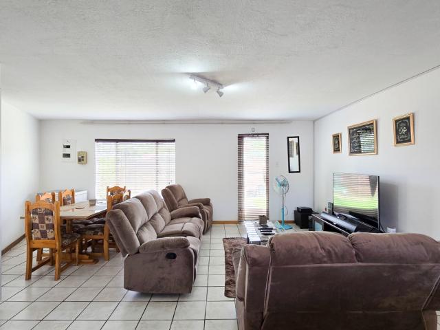 Townhouse for sale in King Williams Town, Eastern Cape