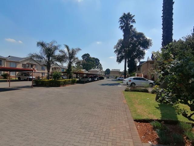 Townhouse for sale in Ekurhuleni, Gauteng