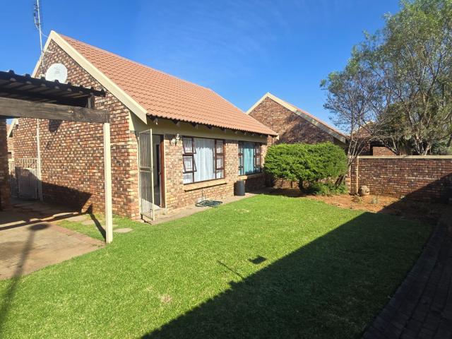 Townhouse for sale in Bloemfontein, Free State
