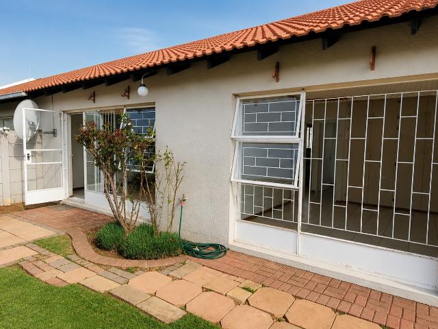 Townhouse for sale in Bloemfontein, Free State