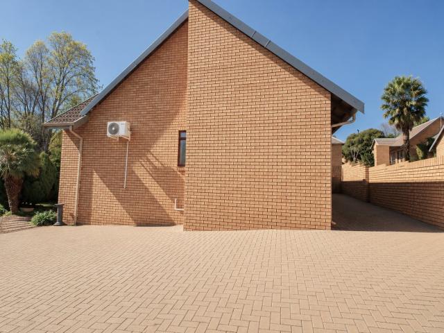 Townhouse for sale in Bloemfontein, Free State