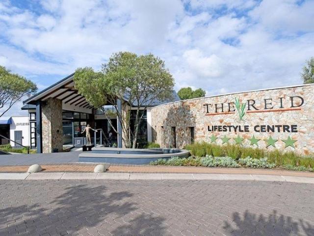 Townhouse for sale in Alexandra, Gauteng
