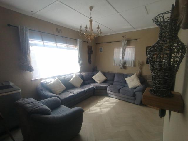 Townhouse for sale in Vosloorus, Gauteng