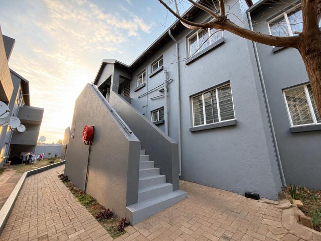 Townhouse for sale in Vosloorus, Gauteng