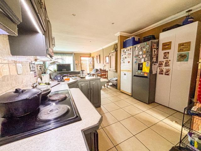 Townhouse for sale in Ekurhuleni, Gauteng