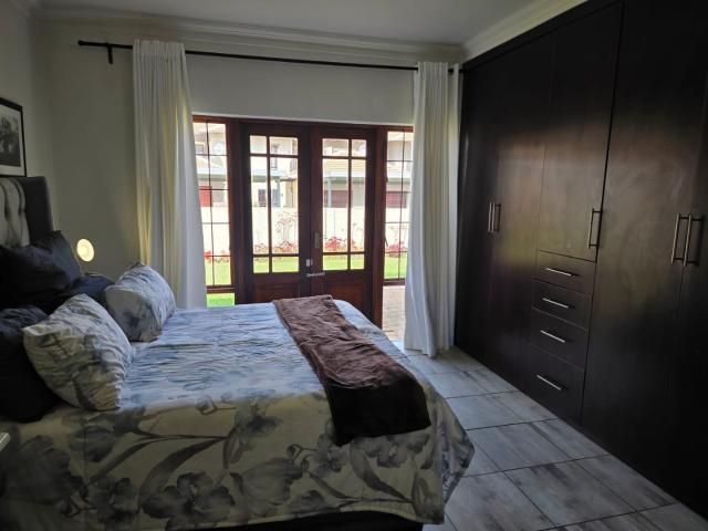 Townhouse for sale in Hartbeespoort Dam Nature Reserve, North West