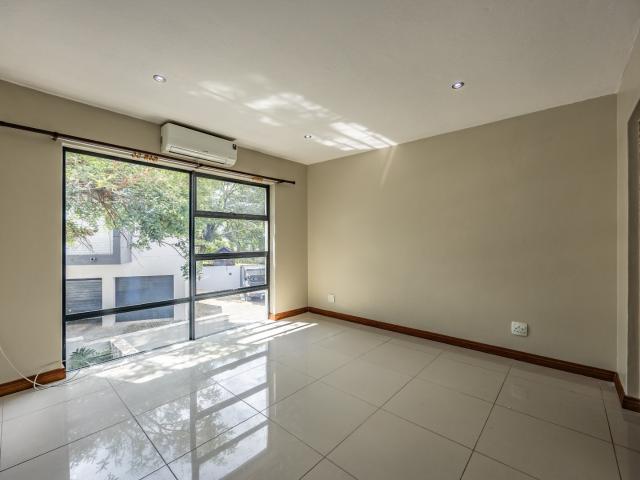 Townhouse for sale in Waterkloof, Gauteng