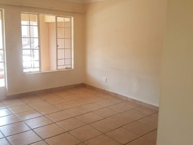Townhouse for sale in Vosloorus, Gauteng