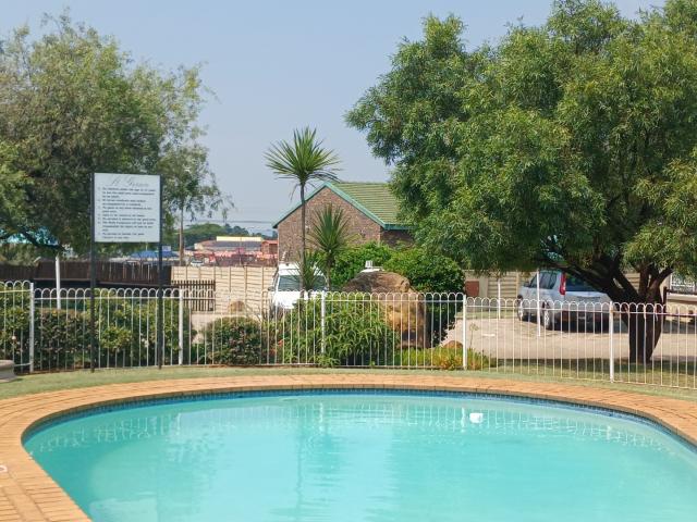 Townhouse for sale in Ekurhuleni, Gauteng