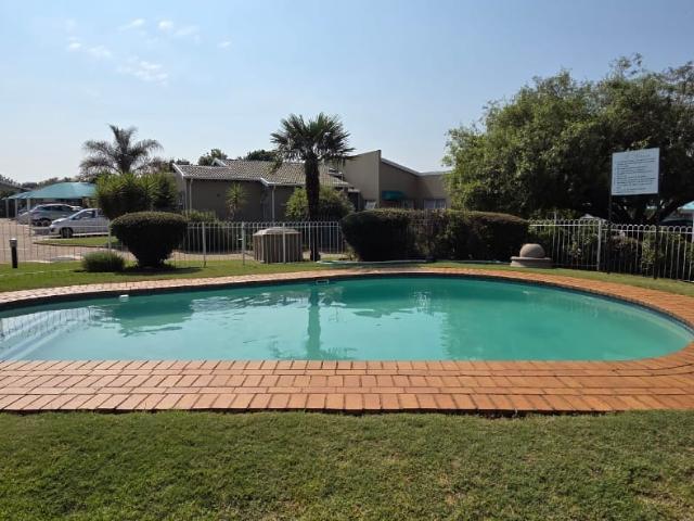 Townhouse for sale in Ekurhuleni, Gauteng