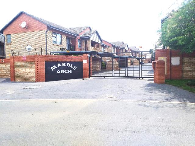 Townhouse for sale in Meyersdal, Ekurhuleni