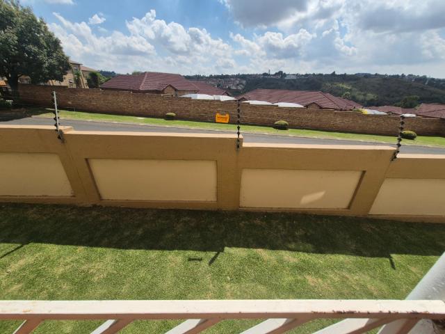 Townhouse for sale in Vosloorus, Gauteng
