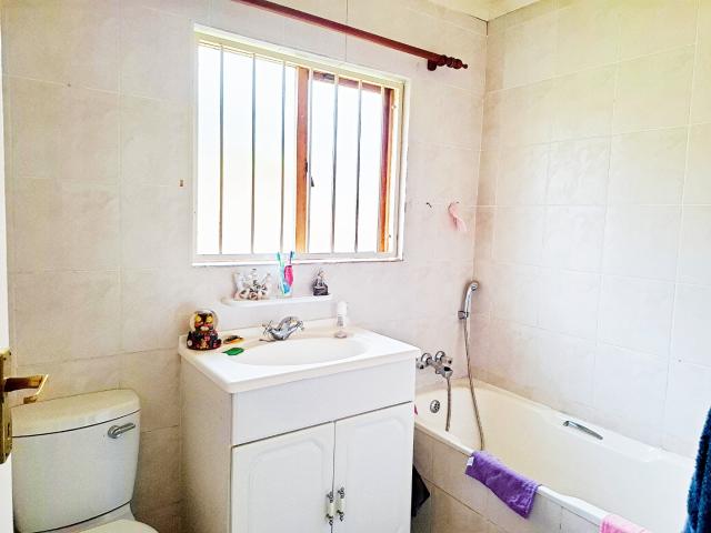 Townhouse for sale in Vosloorus, Gauteng