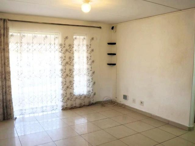 Townhouse for sale in Vosloorus, Gauteng