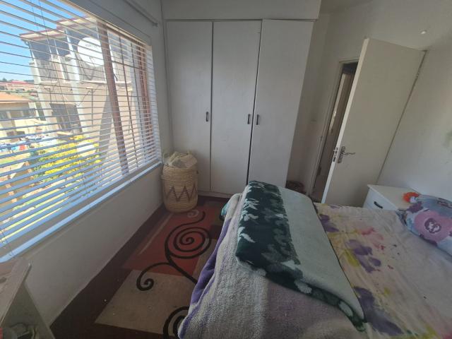 Townhouse for sale in Vosloorus, Gauteng