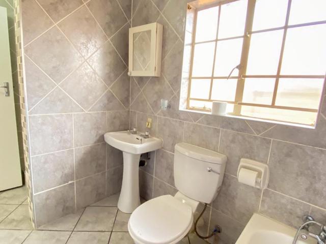 Townhouse for sale in Waterkloof, Gauteng
