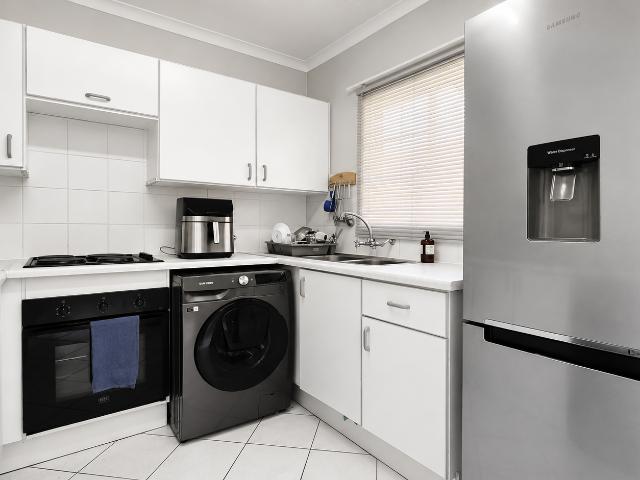 Townhouse for sale in Waterkloof, Gauteng