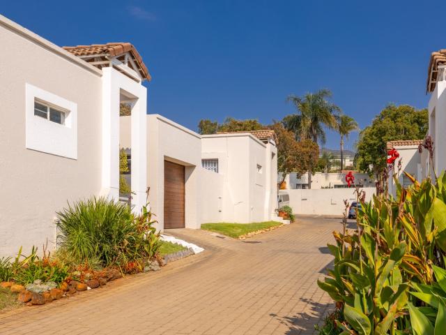Townhouse for sale in Alexandra, Gauteng