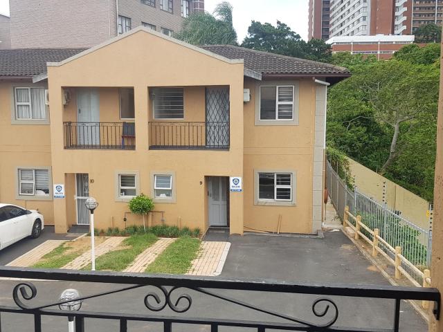 Townhouse for sale in Seaview, Kwazulu-natal