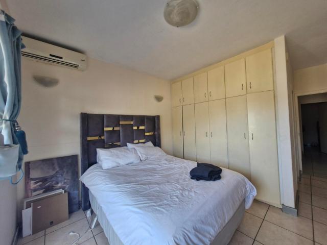 Townhouse for sale in Seaview, Kwazulu-natal