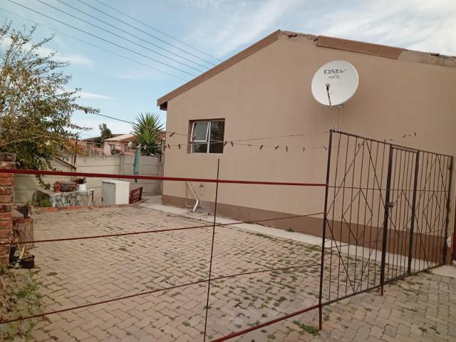 Townhouse for sale in Uitenhage, Eastern Cape