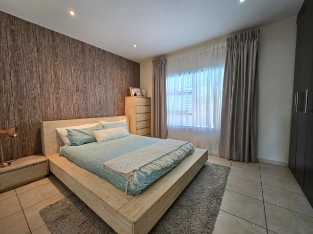 Townhouse for sale in Vosloorus, Gauteng