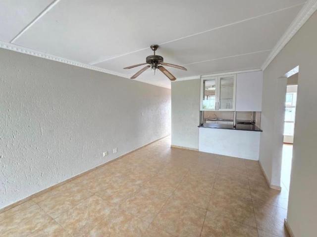 Townhouse for sale in Vosloorus, Gauteng