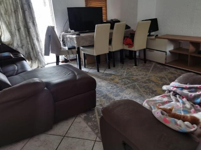 Townhouse for sale in Vosloorus, Gauteng