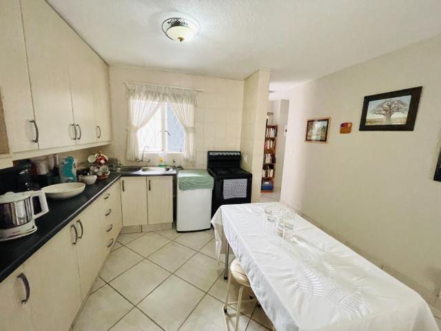 Townhouse for sale in Vosloorus, Gauteng
