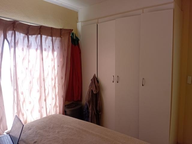 Townhouse for sale in Vosloorus, Gauteng