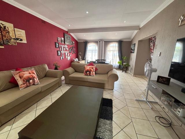 Townhouse for sale in Ekurhuleni, Gauteng