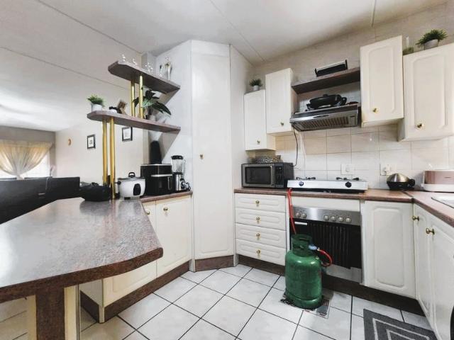 Townhouse for sale in Ekurhuleni, Gauteng