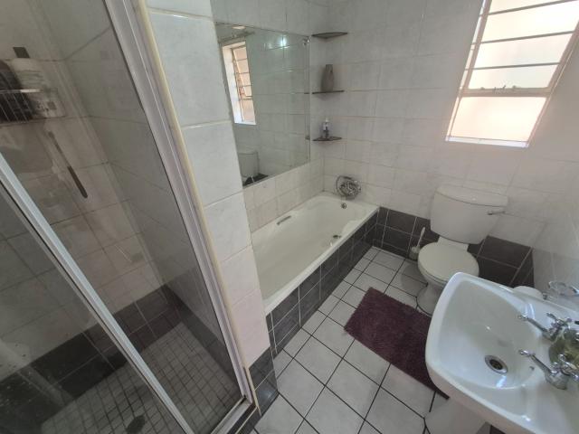 Townhouse for sale in Ekurhuleni, Gauteng