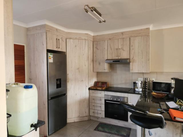 Townhouse for sale in Hartbeespoort Dam Nature Reserve, North West