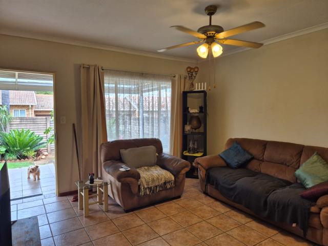 Townhouse for sale in Waterkloof, Gauteng