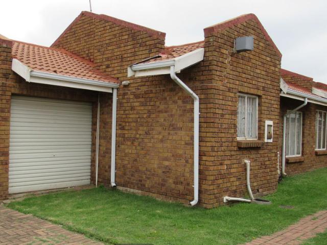 Townhouse for sale in Ekurhuleni, Gauteng