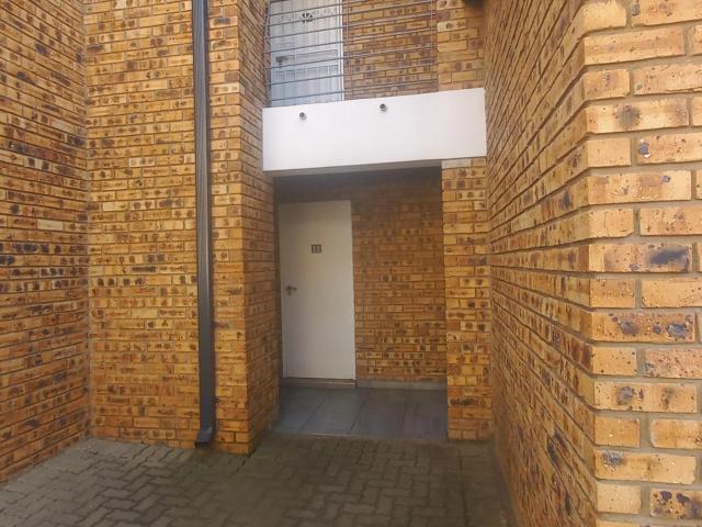 Townhouse for sale in Ekurhuleni, Gauteng