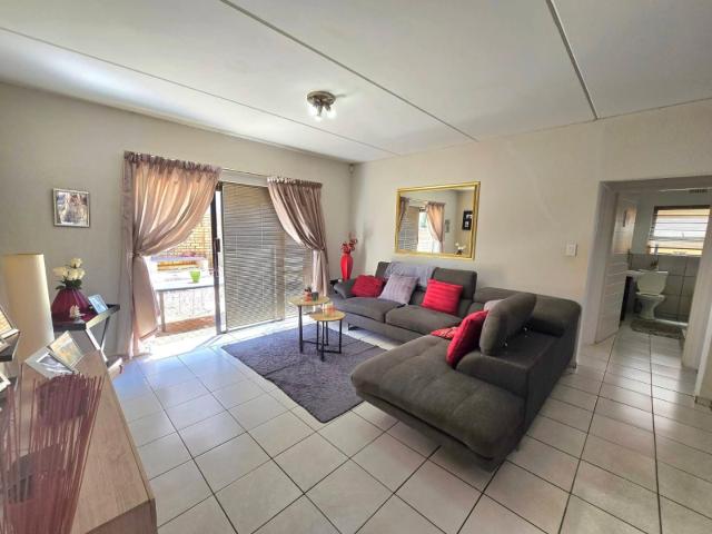 Townhouse for sale in Ekurhuleni, Gauteng
