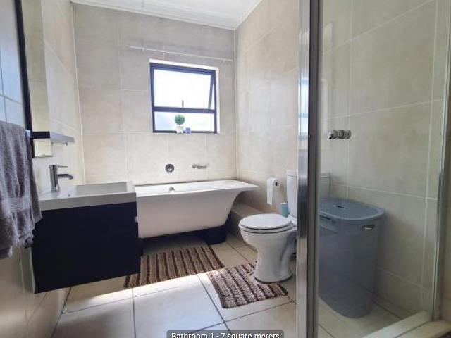 Townhouse for sale in Vosloorus, Gauteng