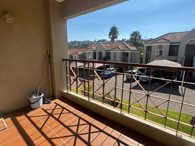Townhouse for sale in Vosloorus, Gauteng