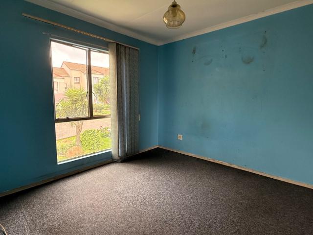 Townhouse for sale in Vosloorus, Gauteng
